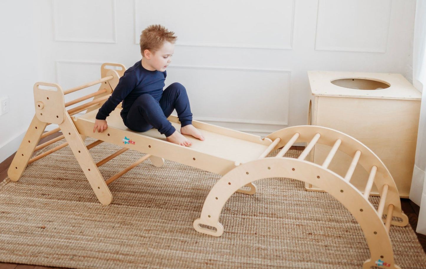 Foldable Montessori Climbing Triangle with Reversible Ramp - Medium