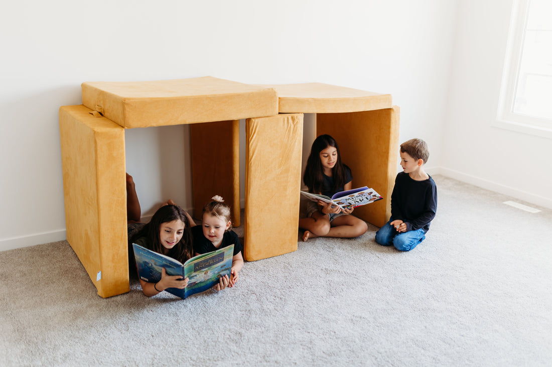 Unplugged and Thriving: A Parent's Guide to Screen-Free Play