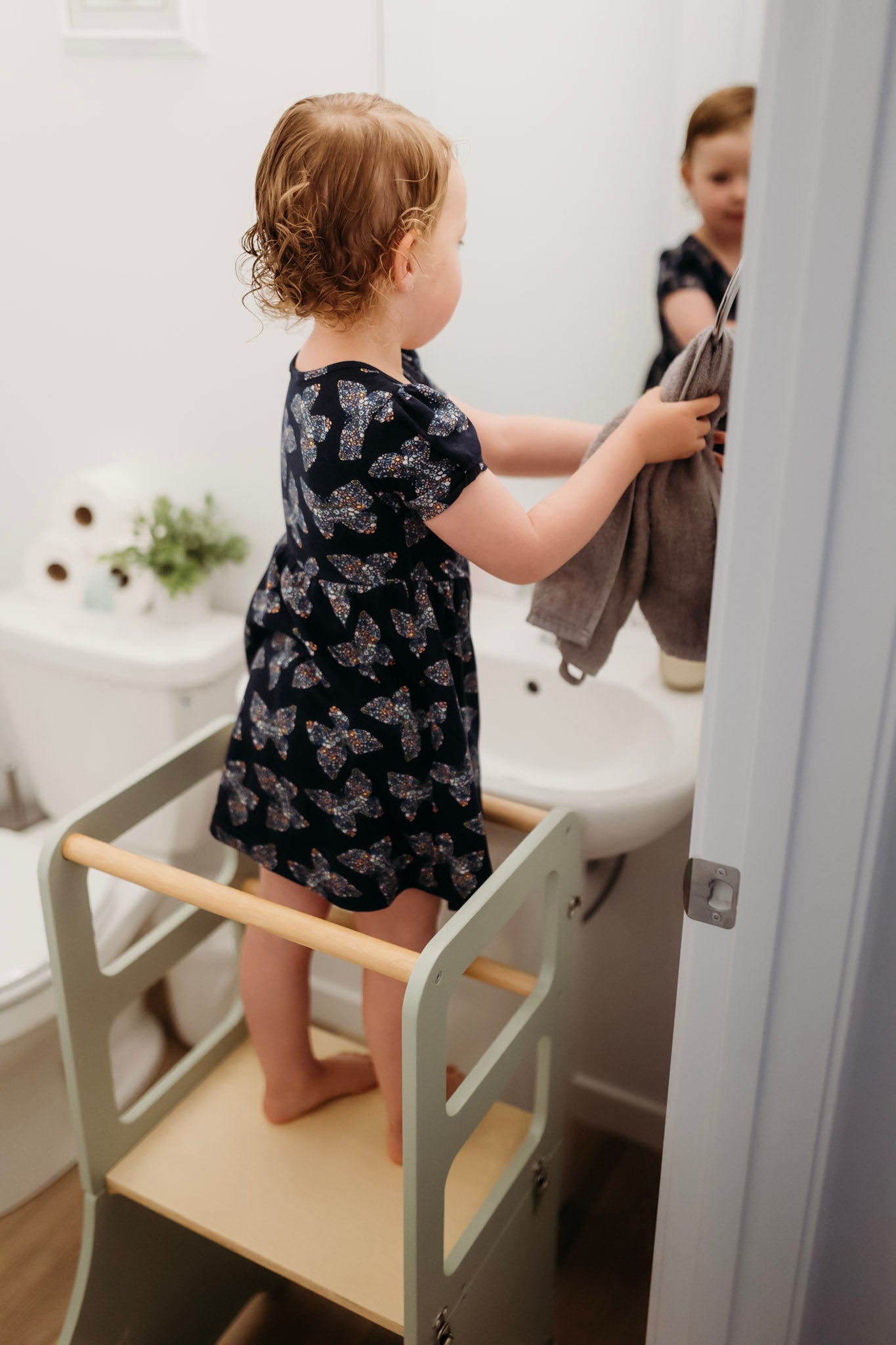 2-in-1 Learning Tower + Toddler Table